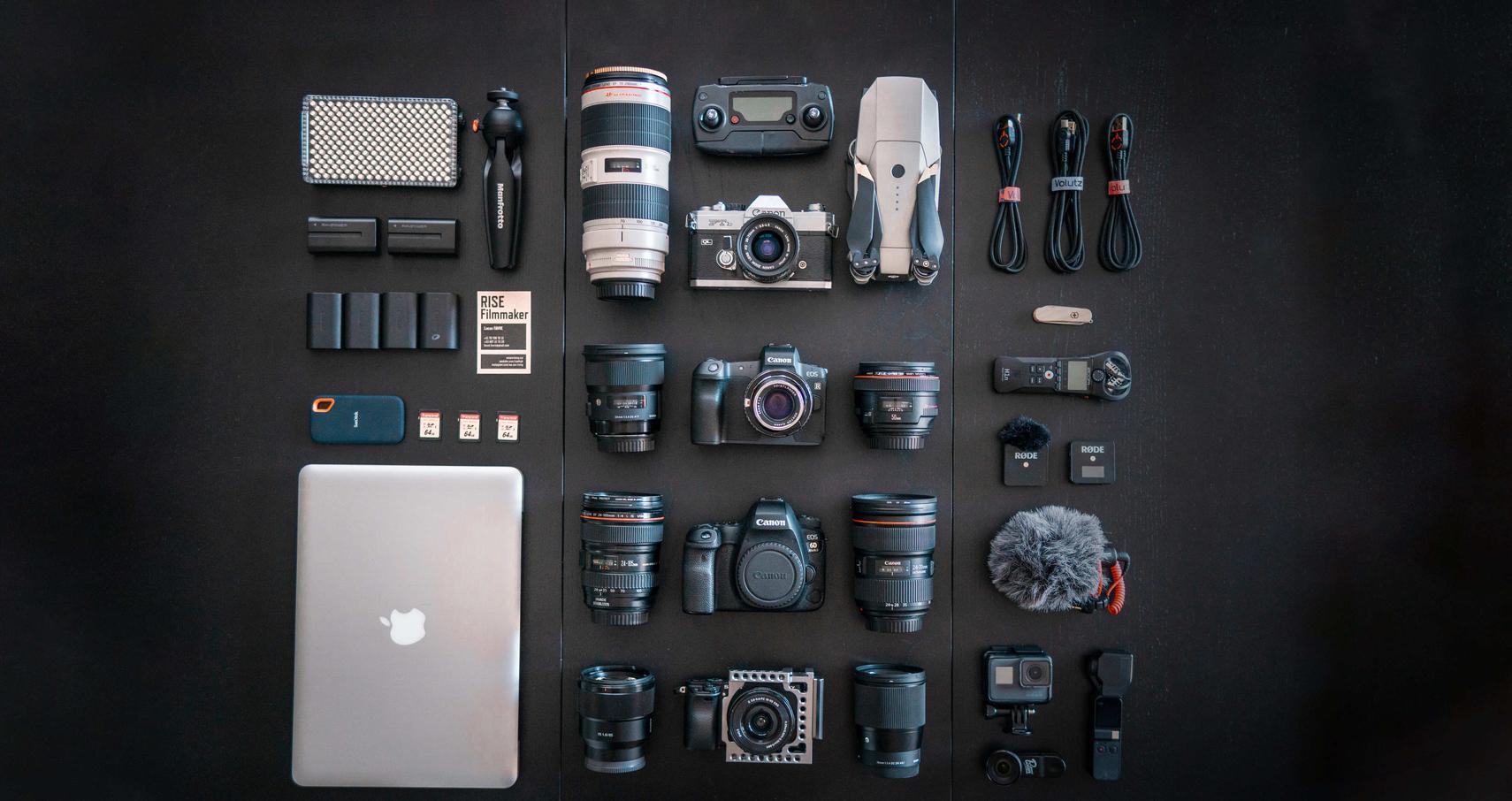 Beginners Guide to Essential Camera Gear